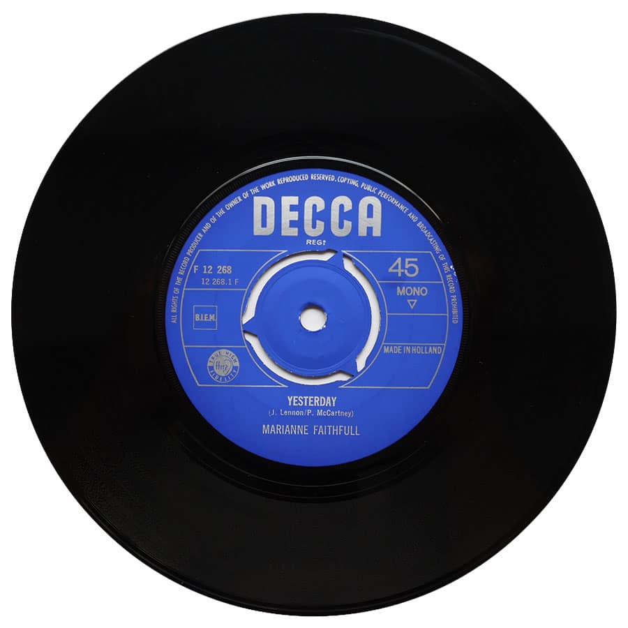 MARIANNE FAITHFULL - Yesterday - Image 3