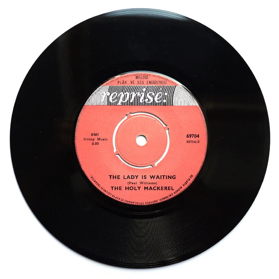 HOLY MACKEREL - Scorpio Red - Image 5