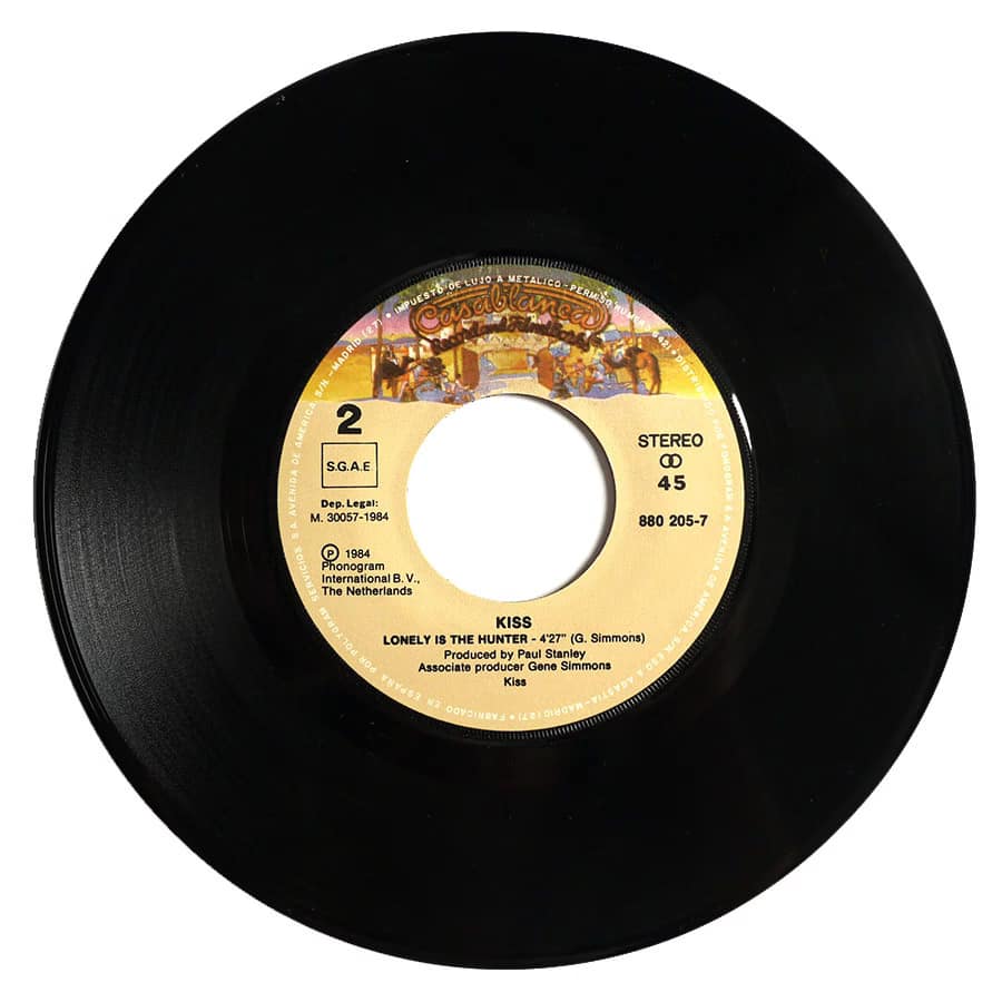 KISS - Heaven's On Fire - Image 4